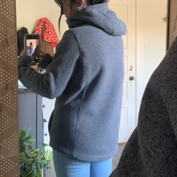 The North Face Fleece Pullover - Picture 6 of 6